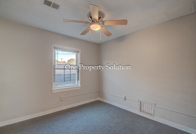 Foto del edificio - 2421 Prospect St