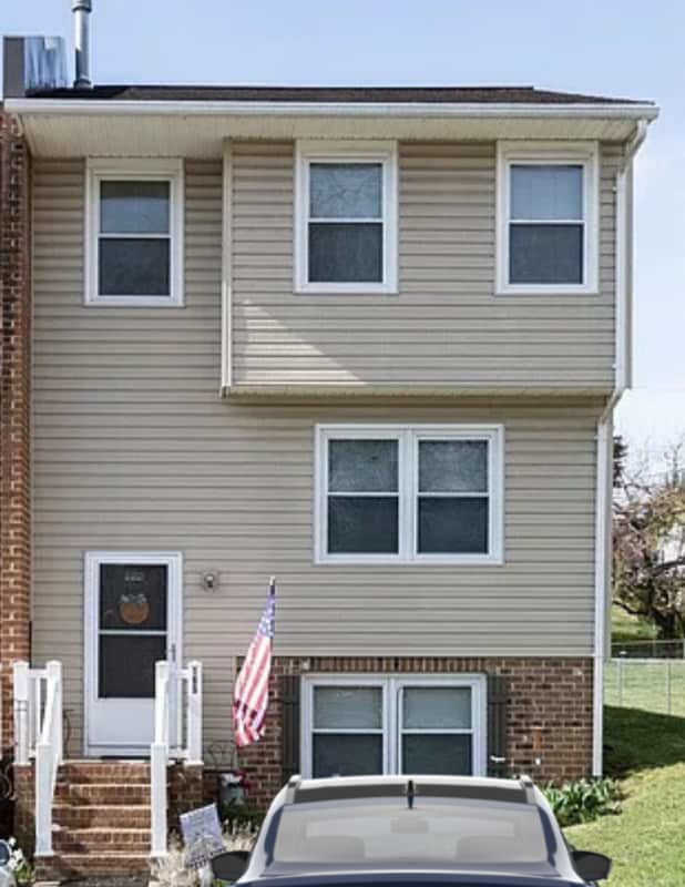 Primary Photo - 165 Wakefield Pl