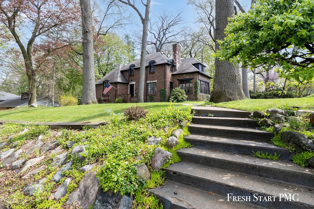 Foto principal - 28 Woodmer Ln