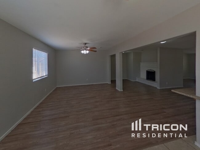 Building Photo - 5723 Deer Valley Dr