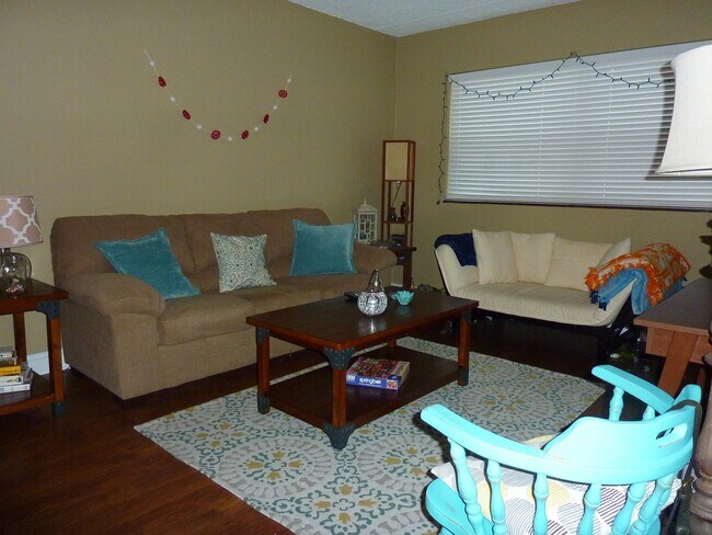 Foto del edificio - 1211 Highland Ave