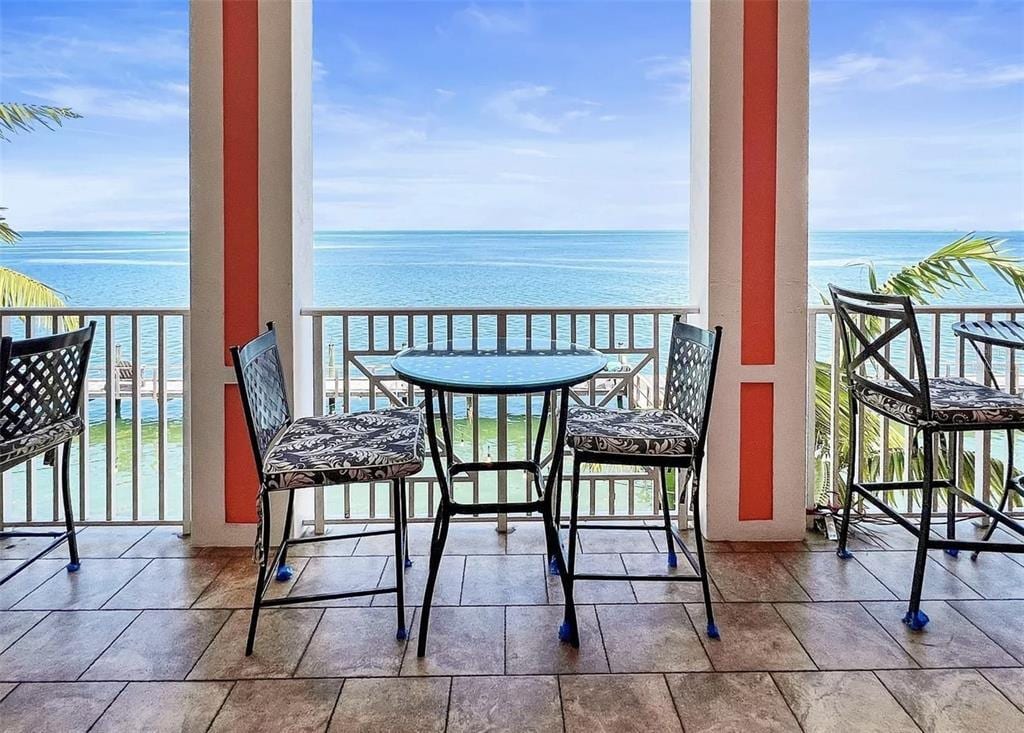 5280 Coquina Key Dr SE Unit B, Saint Petersburg, FL 33705 Condo for