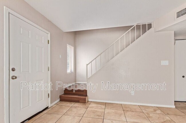 Building Photo - 1500 W Rio Salado Pkwy