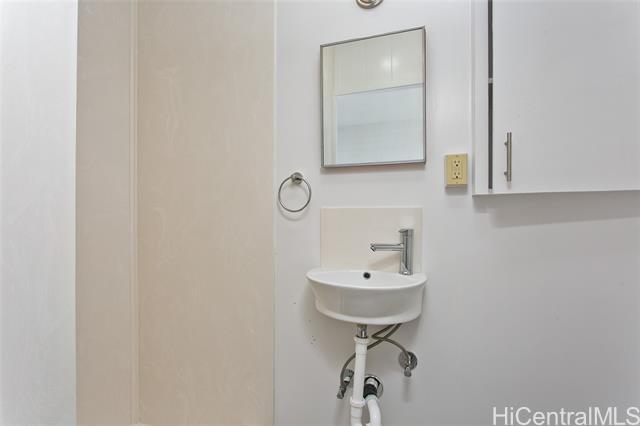 Foto del edificio - 931 Hikina Ln