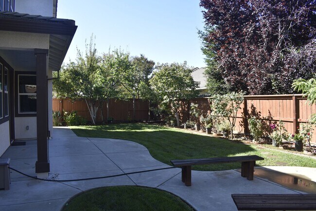 Building Photo - 1806 Sorenson Dr