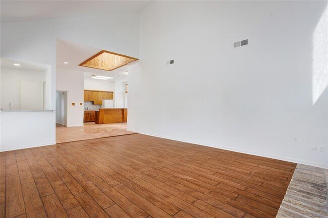 Building Photo - 11114 Midhurst Dr