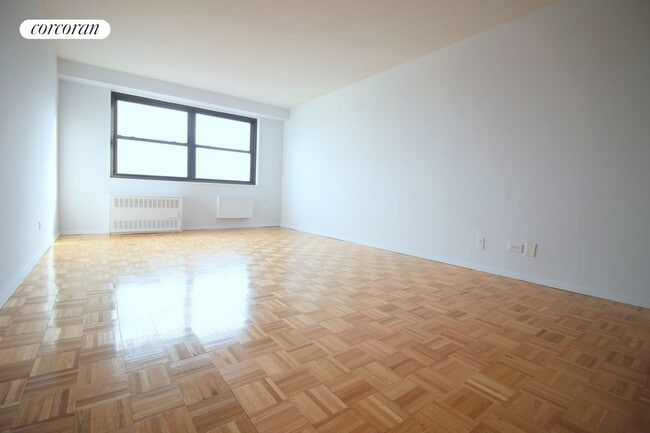 Building Photo - 401 2nd Ave