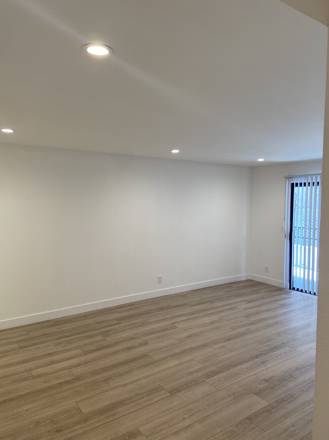 Building Photo - 6750 Glade Ave