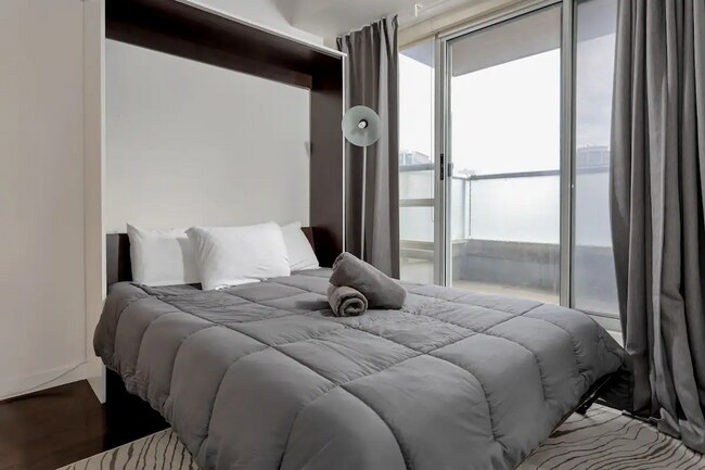 Building Photo - 1 Shaw St