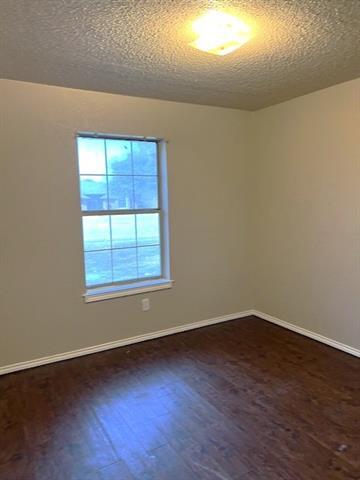 Foto del edificio - 624 Johnathon Ct