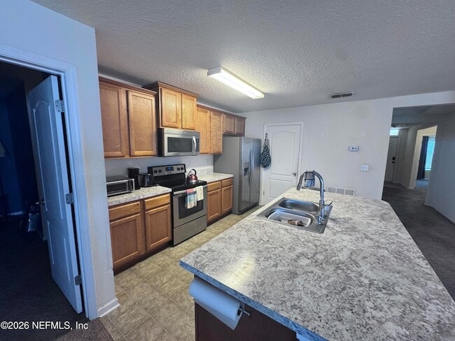 Building Photo - 15373 Bareback Dr