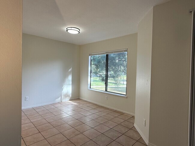 Foto del edificio - 24322 El Pilar