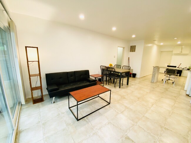 Foto del edificio - 2300 Oak St