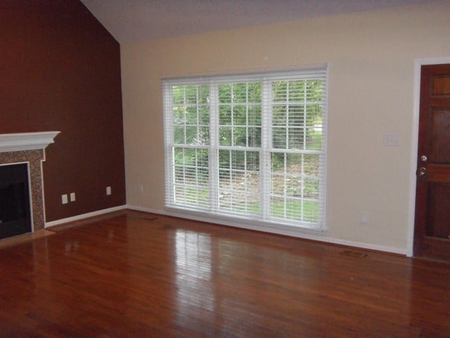 Primary Photo - **AVA. 10/1, Possibly Sooner!** 3BR/2BA We...