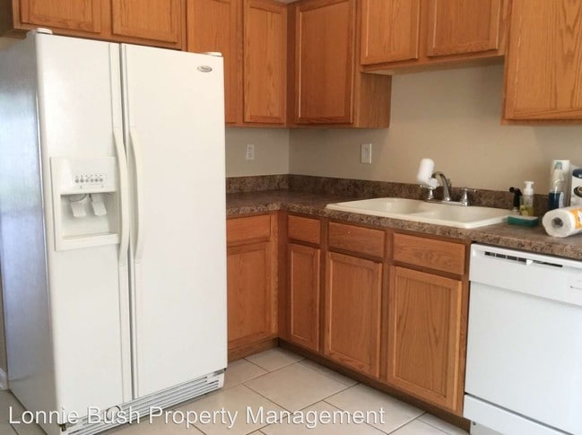 Building Photo - 3 br, 2.5 bath House - 311 Osprey St