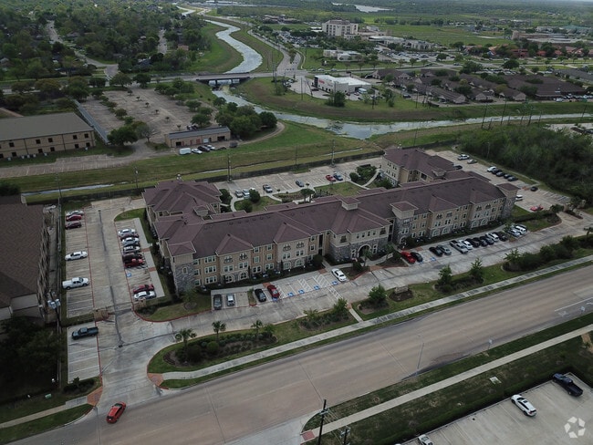 Aerial Photo - Lake Jackson Landings (55+)