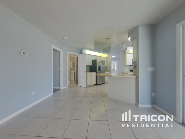 Building Photo - 99 Sandhurst Dr