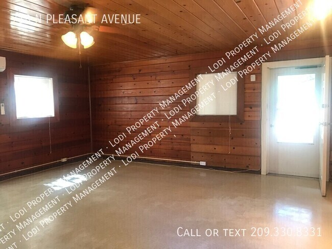 Foto del edificio - 718 N Pleasant Ave