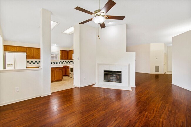 Foto del edificio - 206 N Dreamweaver Cir