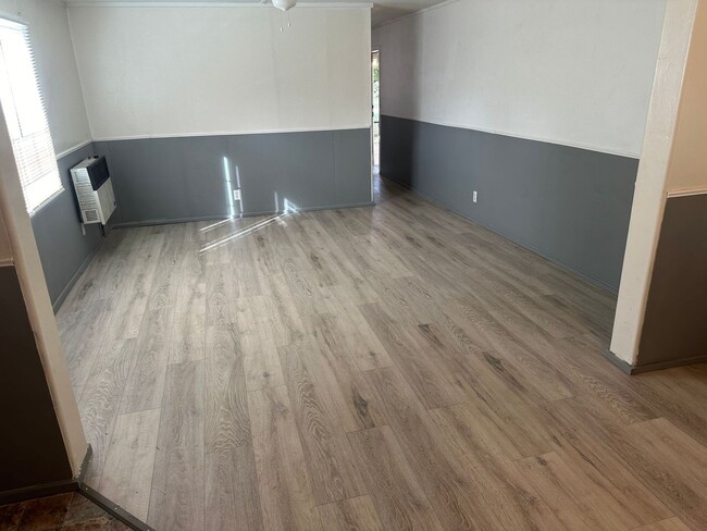 Building Photo - 1546 Gary St