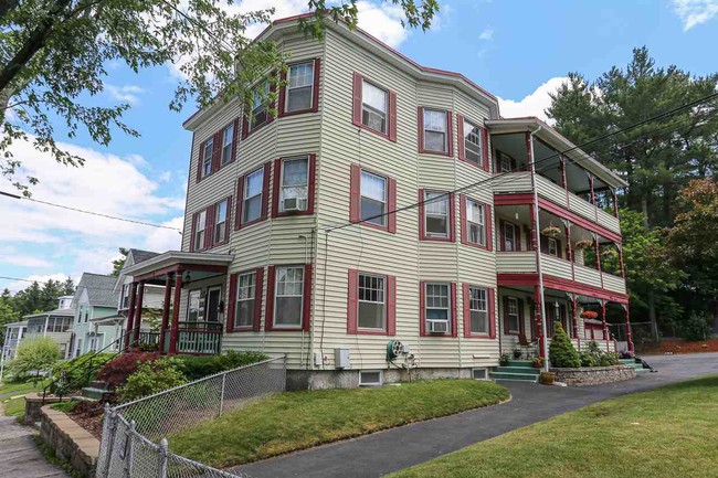 Building Photo - 715 Belmont St