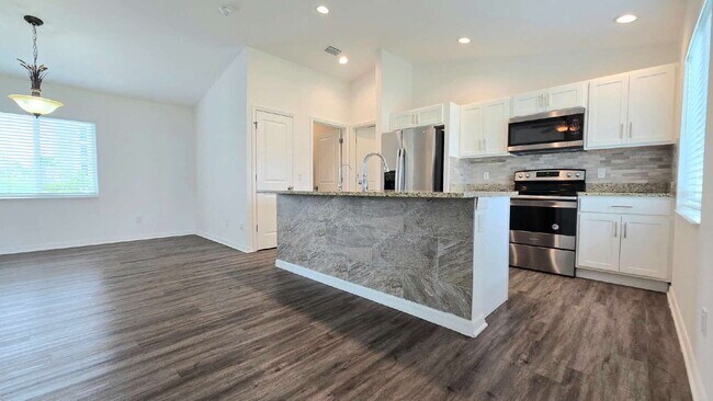 Foto del edificio - 232 NW 6th Ave