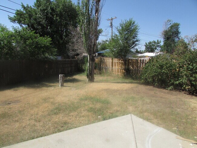 Foto del edificio - 3 BEDROOM | 1 BATH | CARPORT | SOUTH