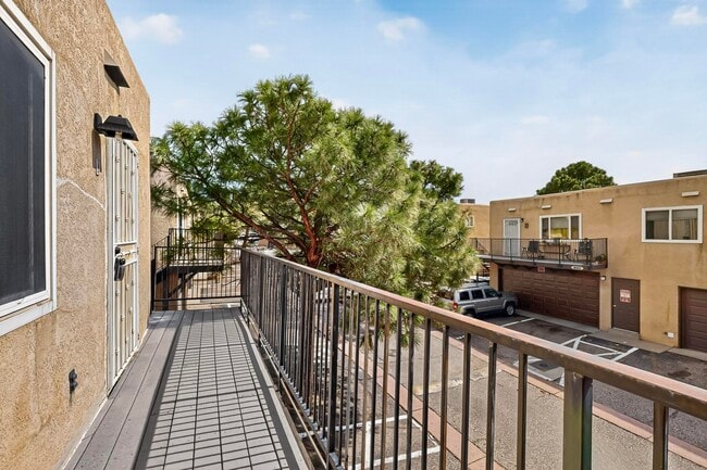 Building Photo - 12007 Stilwell Pl NE