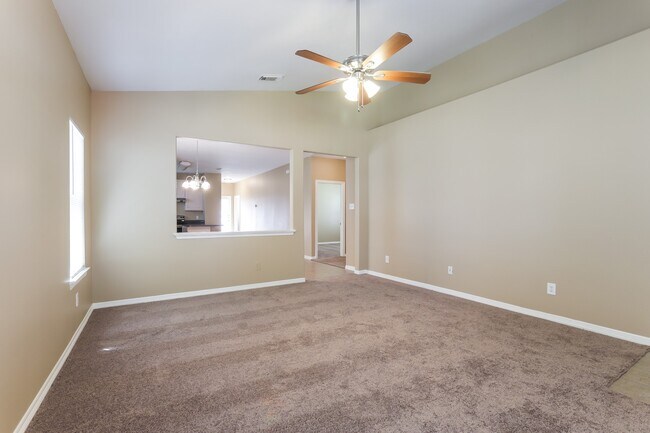 Foto del edificio - 21331 Berry Ridge Ln