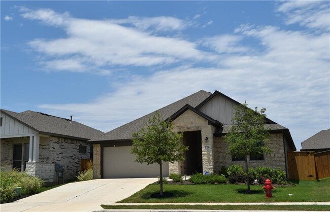 Building Photo - 124 Eagle Ford Dr