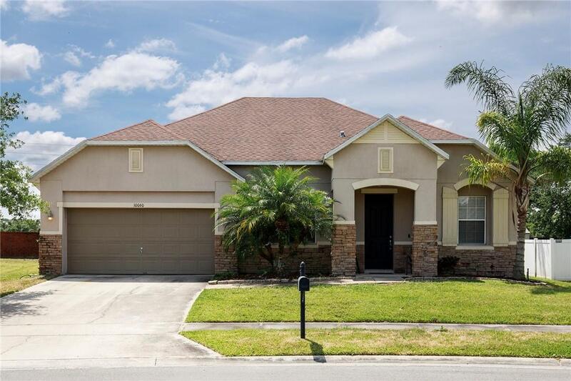 Foto principal - 10060 Stratford Pointe Ave