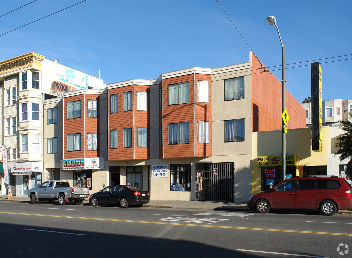 Building Photo - 4907 Mission St