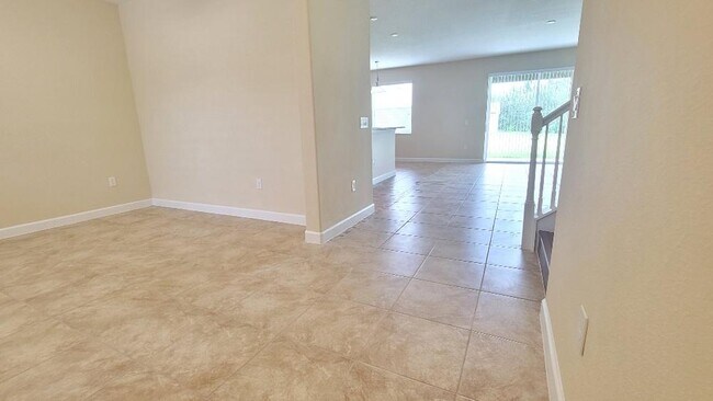 Building Photo - 6223 Sunset Isle Dr