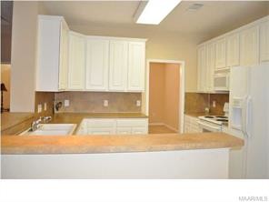 Foto del edificio - 425 Longwood Trail