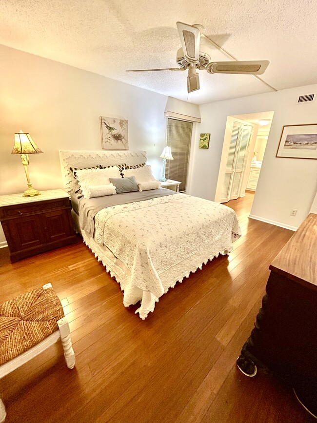Foto del edificio - 1708 Glenhouse Dr