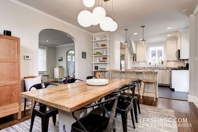 Foto del edificio - 5433 31st St NW