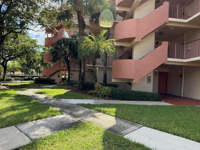 Foto del edificio - 7401 NW 16th St