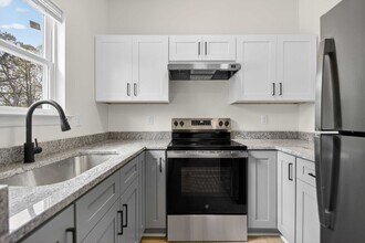 Building Photo - 2009-2011 Scotty Ct