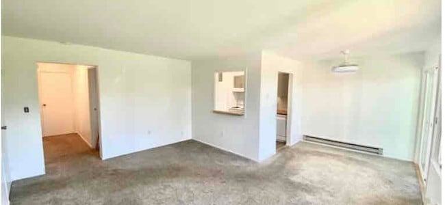 Building Photo - 324 Shore Dr