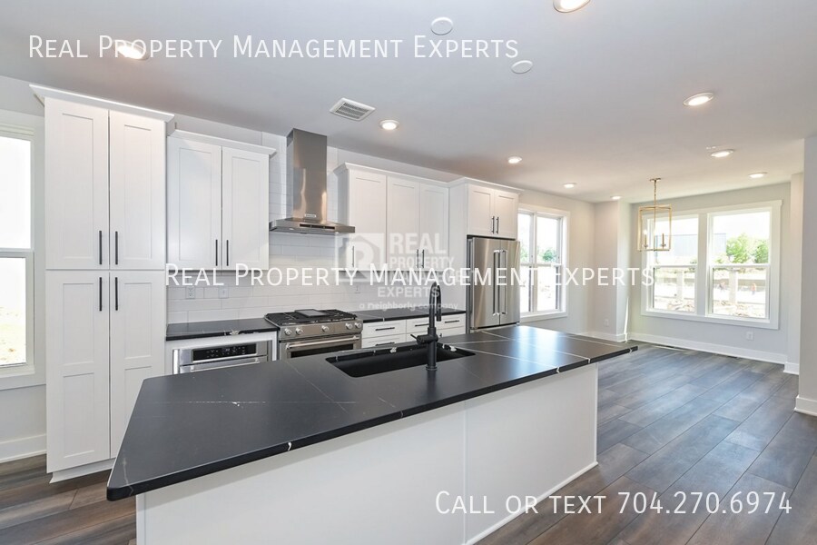 Foto principal - 2140 Terwilliger Terrace