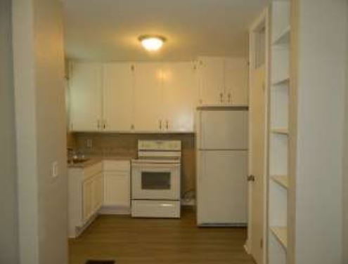 Foto del edificio - 3166-3168 Belden Rd