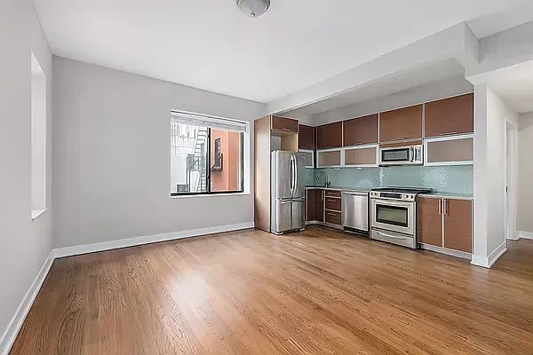 Building Photo - 238 Walnut St