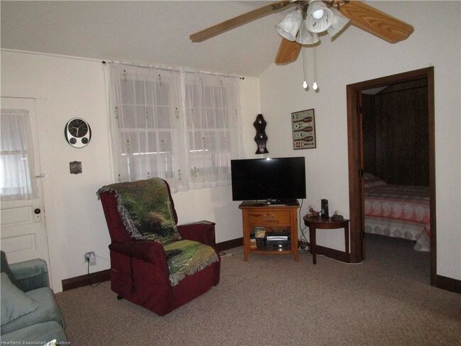 Building Photo - 140 Berton Dr