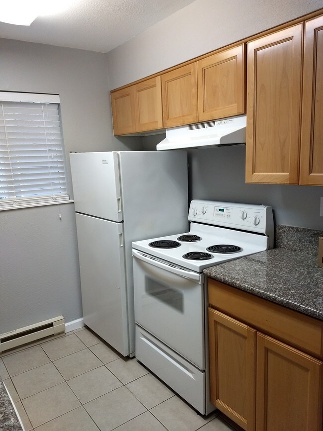 Kitchen_2 - 13485 SW 17th St