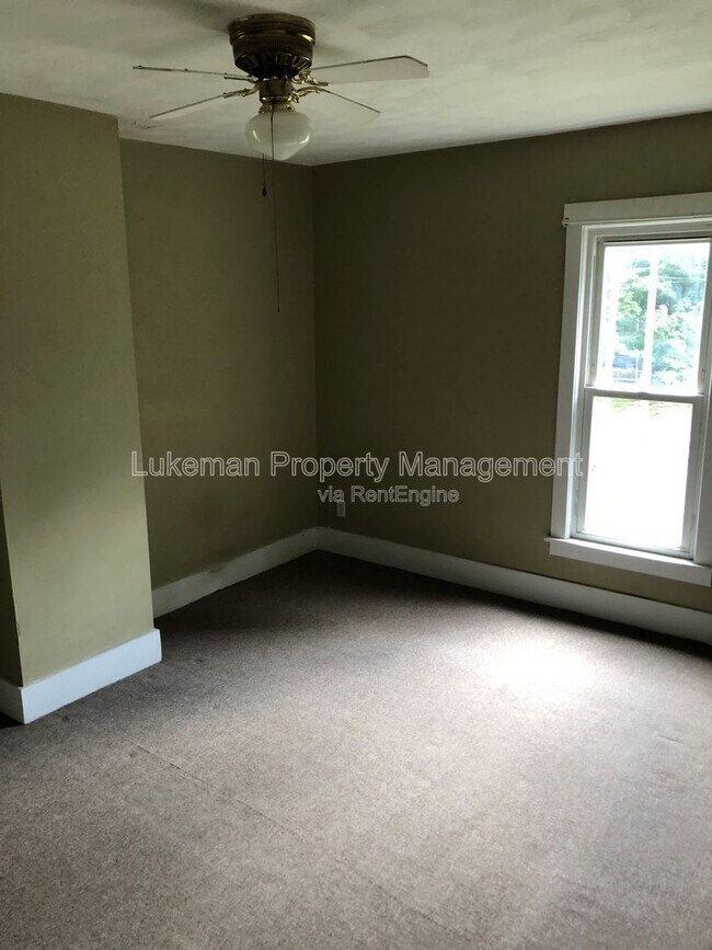 Foto del edificio - 1020 W Kalamazoo Ave