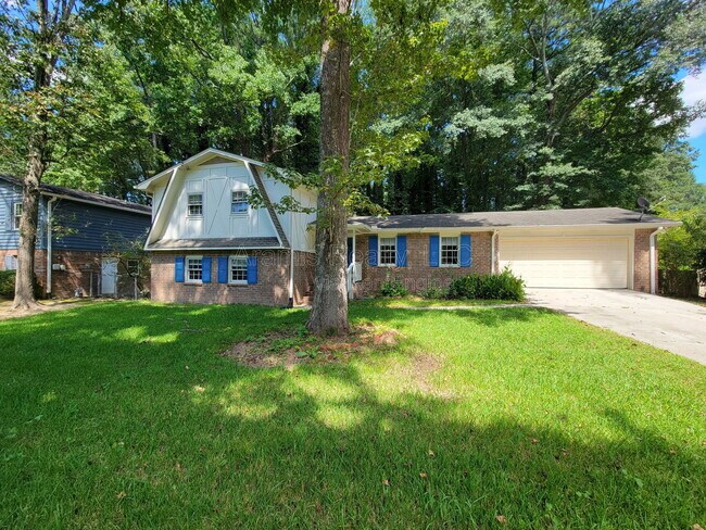 Foto del edificio - 2506 Windmere Dr NW