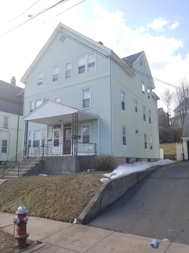 Primary Photo - 26 Carlson St