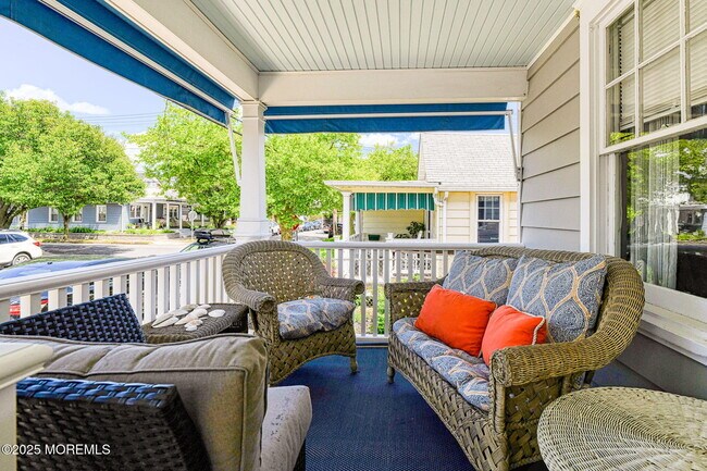 Foto del edificio - 82 Franklin Ave