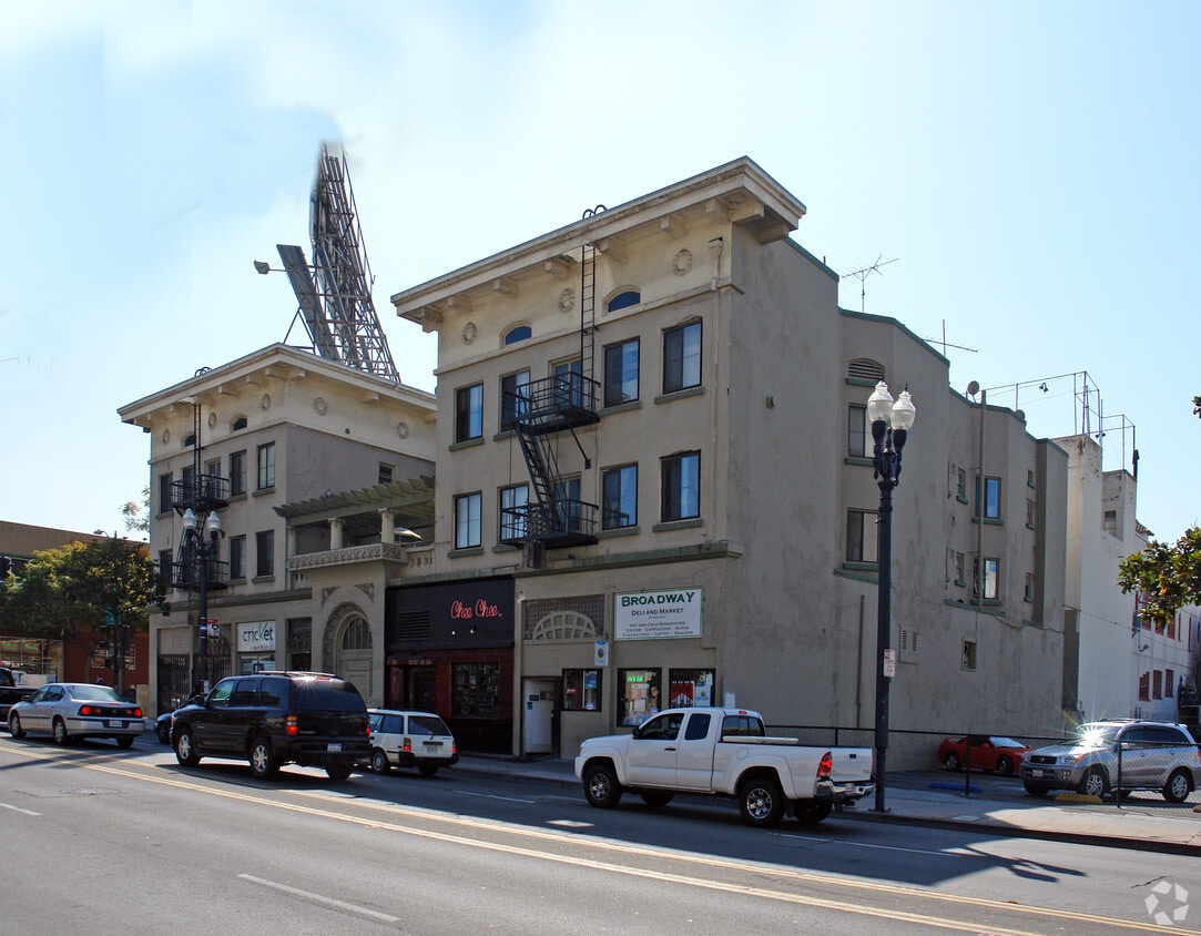 Building Photo - Frances Apartments