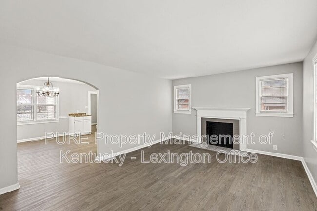 Building Photo - 312 Norwood Dr